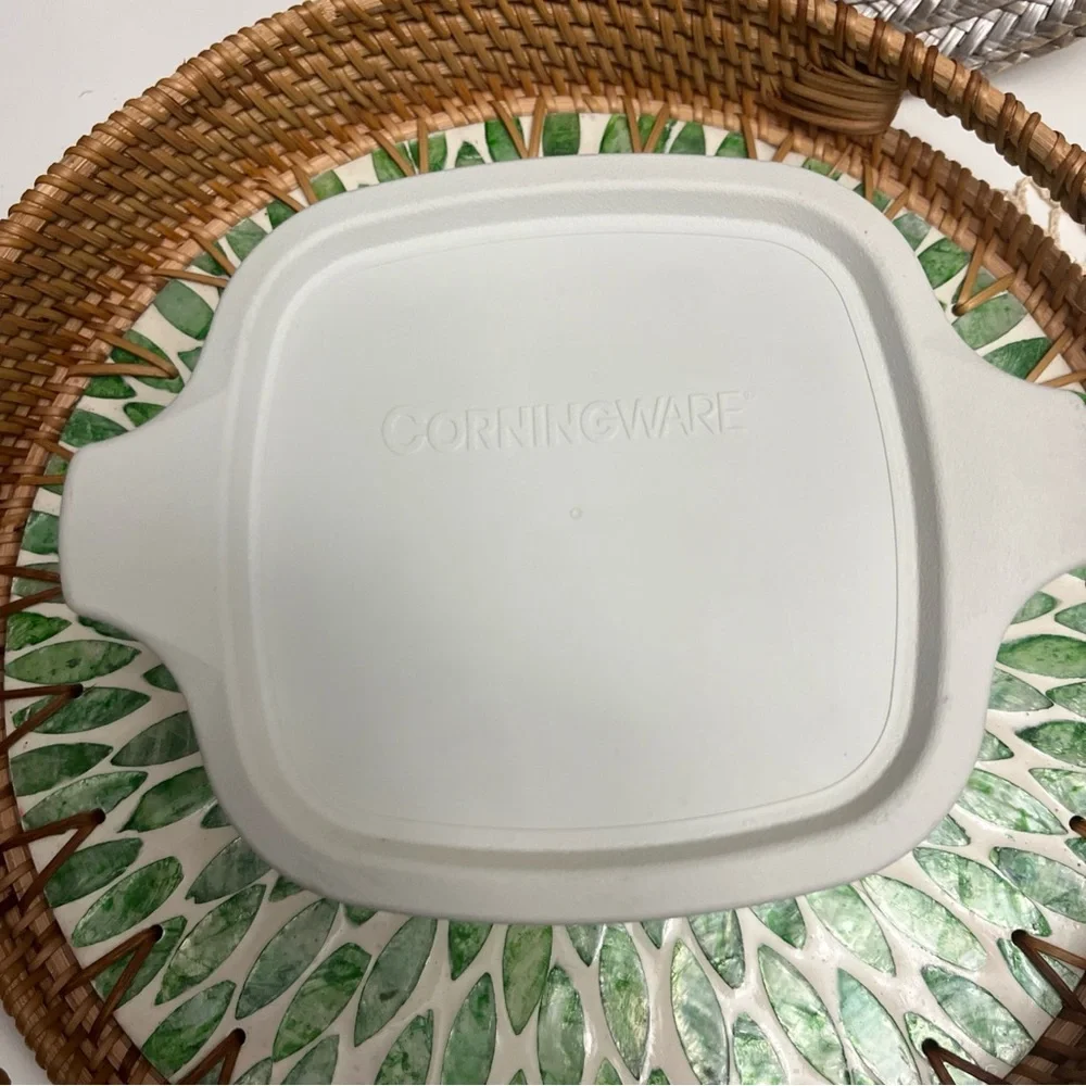 VTG CorningWare White Casserole Dish with Floral‎ Design